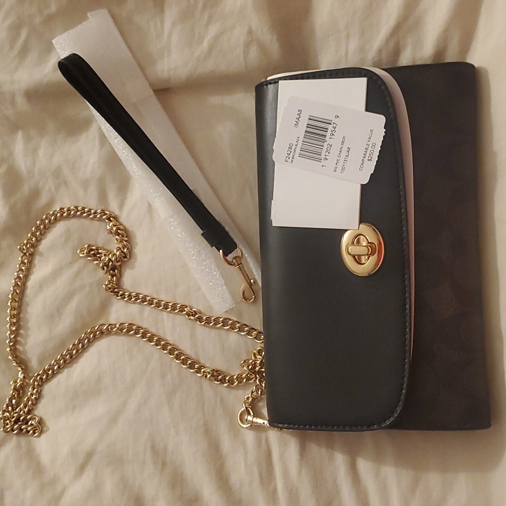 NWT COACH CHAIN CROSSBODY/WRISTLET